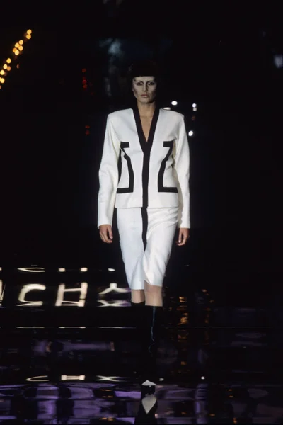 Look 31